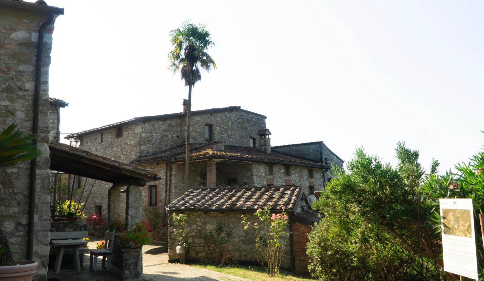 Borgo Giusto Albergo Diffuso Borgo a Mozzano Exterior foto