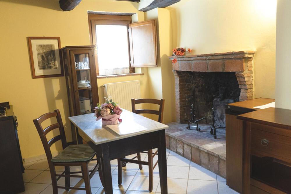 Borgo Giusto Albergo Diffuso Borgo a Mozzano Exterior foto
